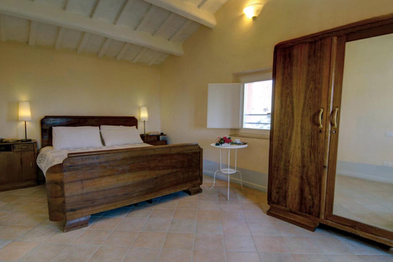 Villa Sant'Elena Morro dʼAlba Exteriör bild