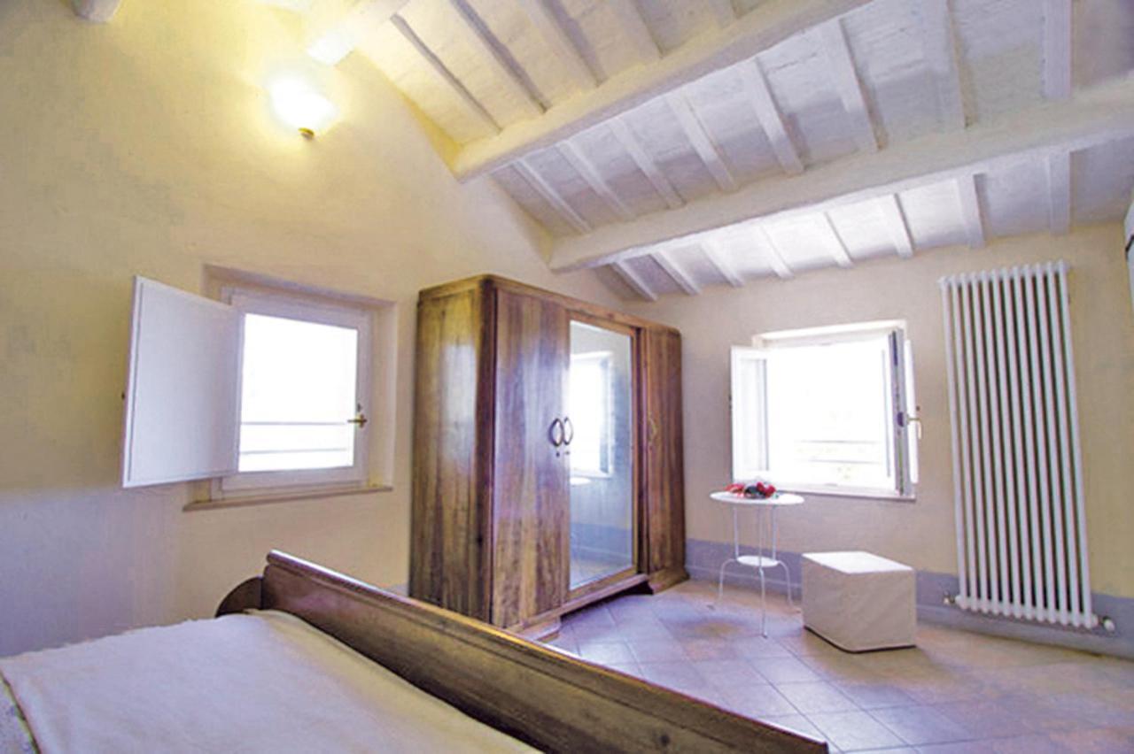 Villa Sant'Elena Morro dʼAlba Exteriör bild