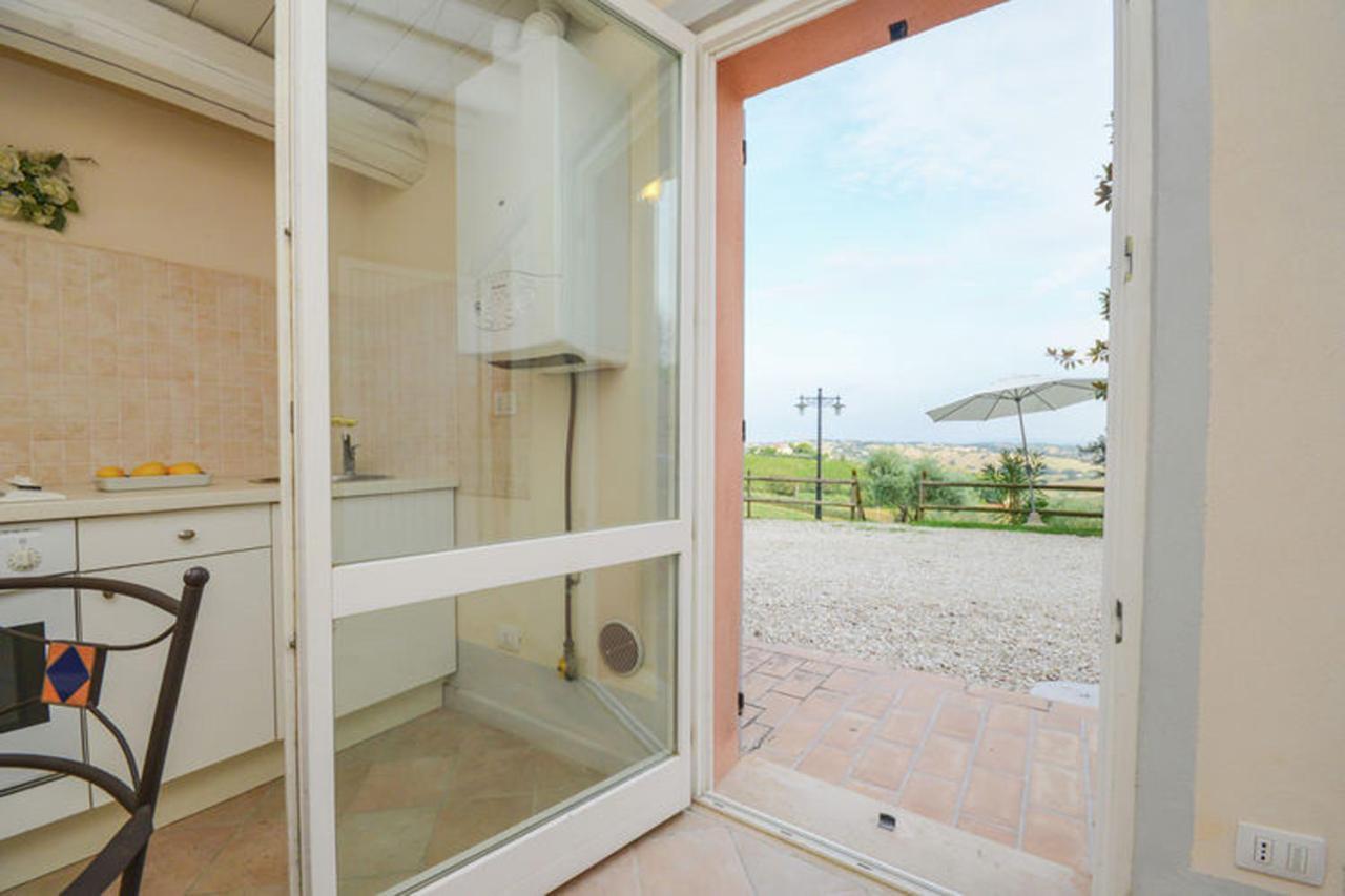 Villa Sant'Elena Morro dʼAlba Exteriör bild
