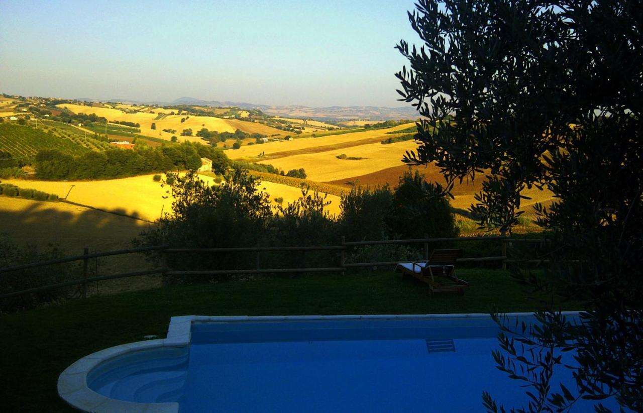 Villa Sant'Elena Morro dʼAlba Exteriör bild